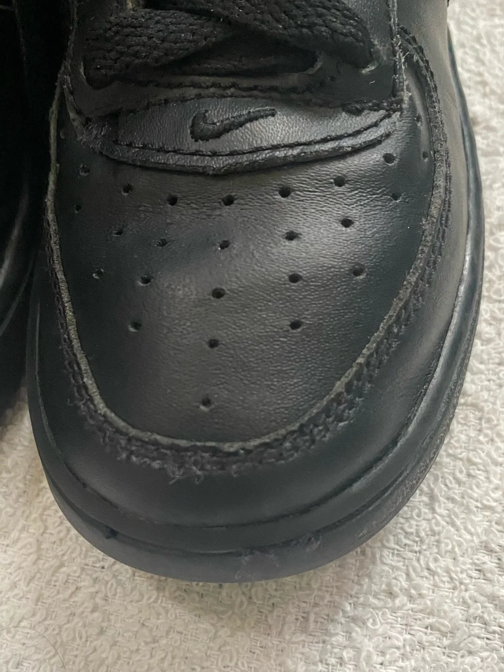 Nike Kids' Black Low-Top Sneakers Size 12 C